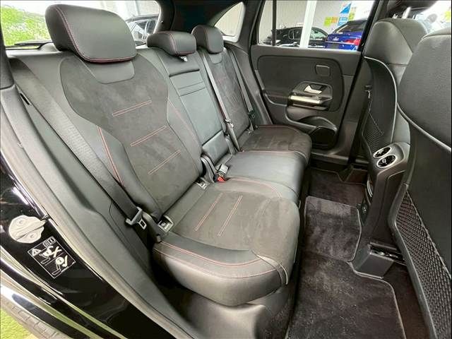 MERCEDES BENZ MERCEDES BENZ GLA class 2020