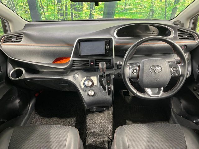TOYOTA SIENTA 2018