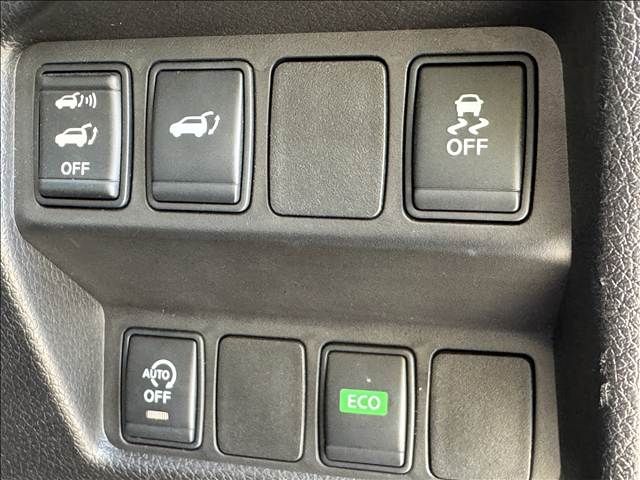 NISSAN X-TRAIL 2WD 2017