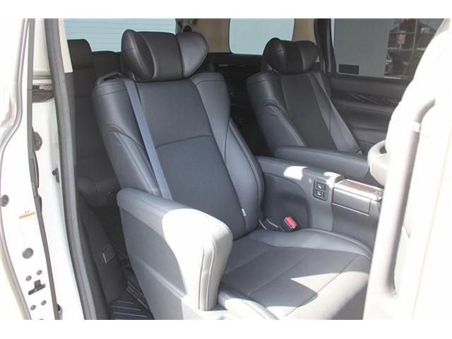 TOYOTA VELLFIRE 2019