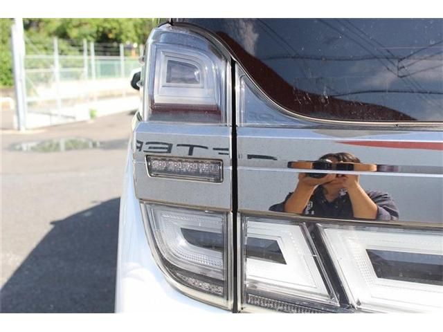 TOYOTA VELLFIRE 2019