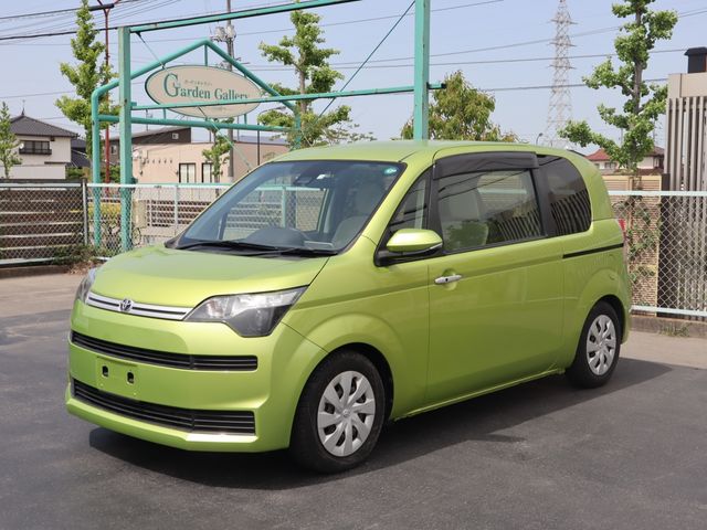 TOYOTA SPADE 2018