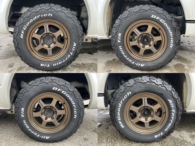 TOYOTA HIACE wagon 4WD 2010