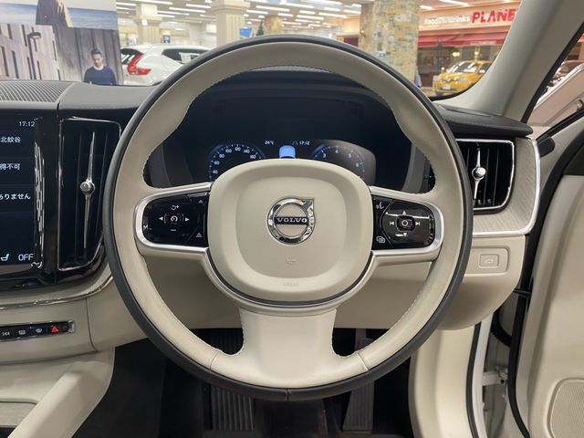 VOLVO VOLVO XC60 2021