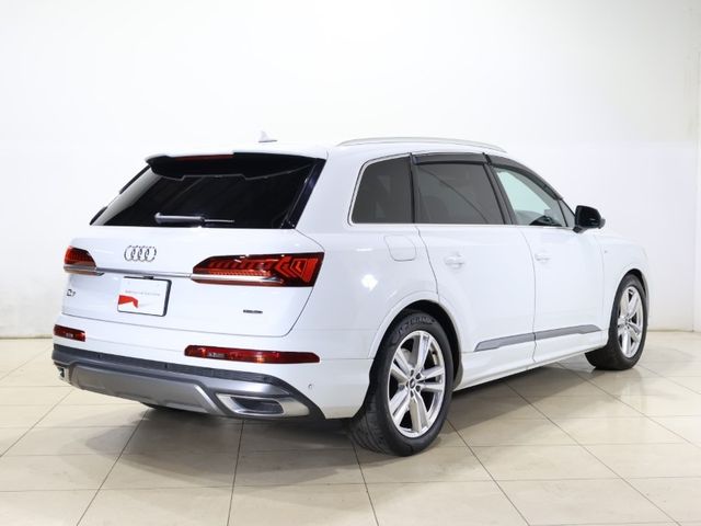 AUDI AUDI  Q7 2021