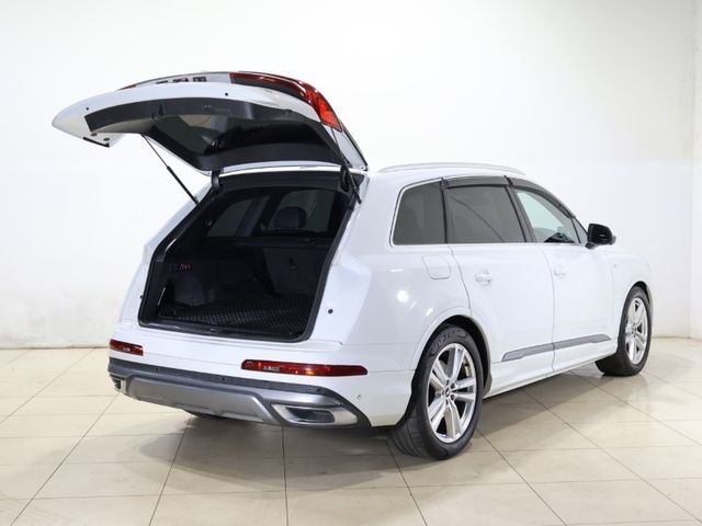 AUDI AUDI  Q7 2021