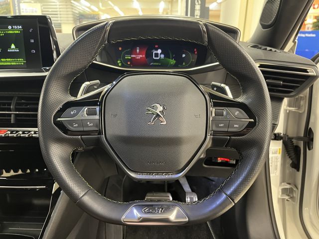 PEUGEOT PEUGEOT 2008 2022