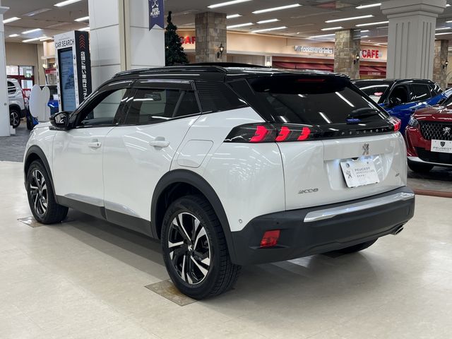 PEUGEOT PEUGEOT 2008 2022