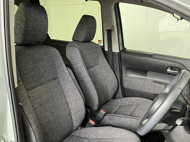 TOYOTA SIENTA HYBRID 2022