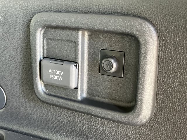 TOYOTA SIENTA HYBRID 2022