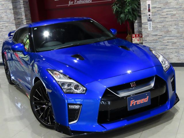 NISSAN GT-R 2019