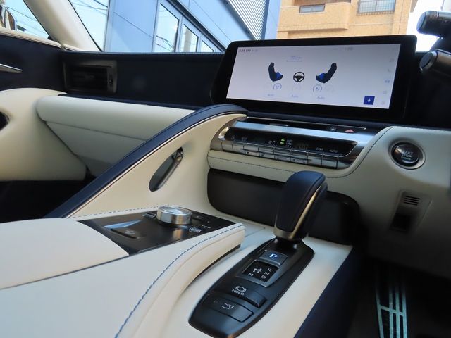 TOYOTA LEXUS LC500 2023