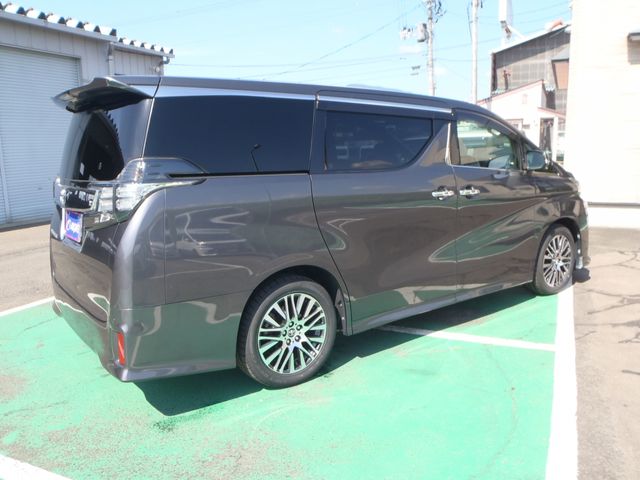 TOYOTA VELLFIRE 2016