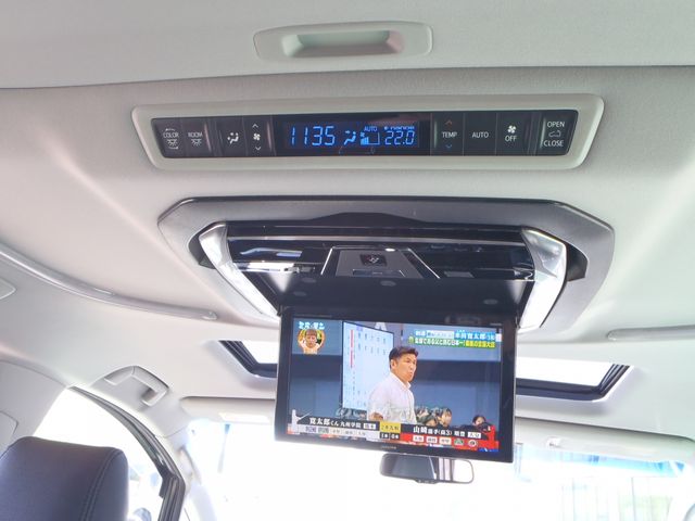 TOYOTA VELLFIRE 2016