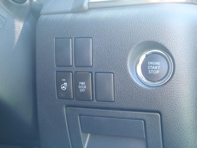 TOYOTA VELLFIRE 2016