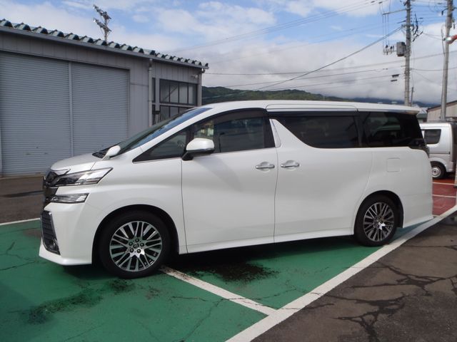 TOYOTA VELLFIRE 2016