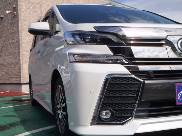 TOYOTA VELLFIRE 2016