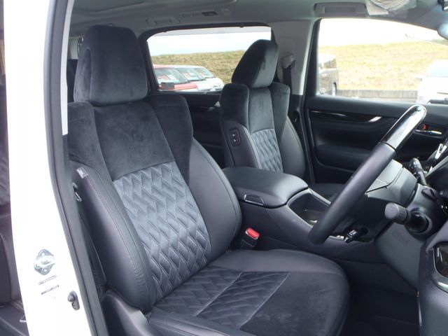 TOYOTA VELLFIRE 2016