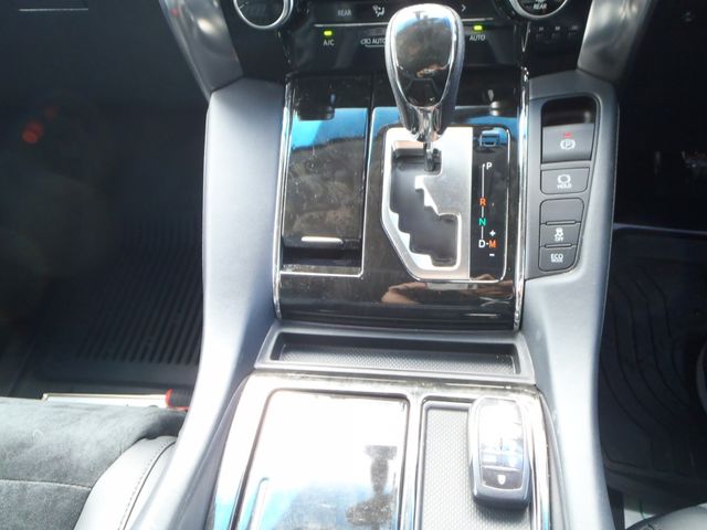 TOYOTA VELLFIRE 2016