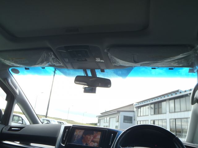 TOYOTA VELLFIRE 2016