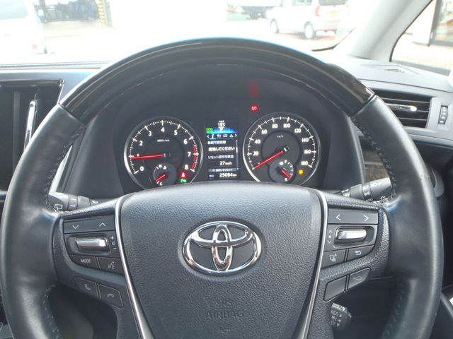 TOYOTA VELLFIRE 2016