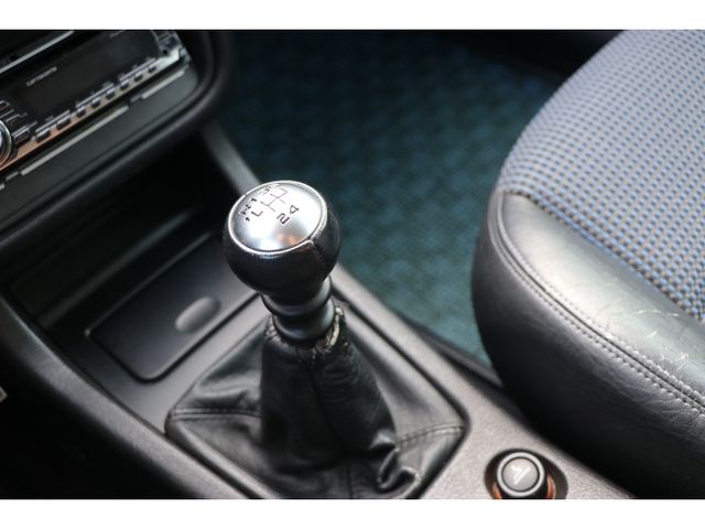 PEUGEOT PEUGEOT 406 2003