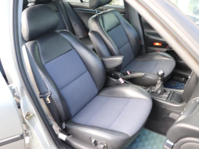 PEUGEOT PEUGEOT 406 2003