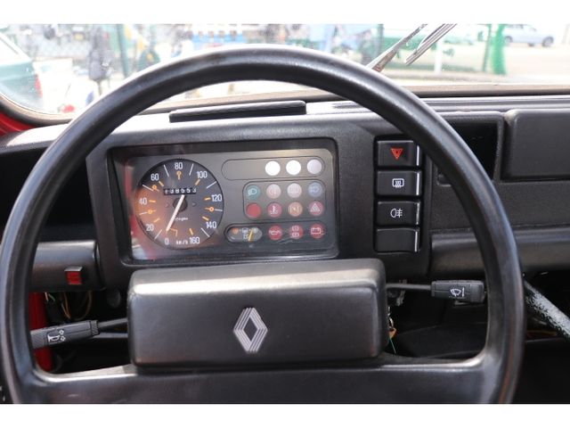RENAULT RENAULT Quatre(4) 1991