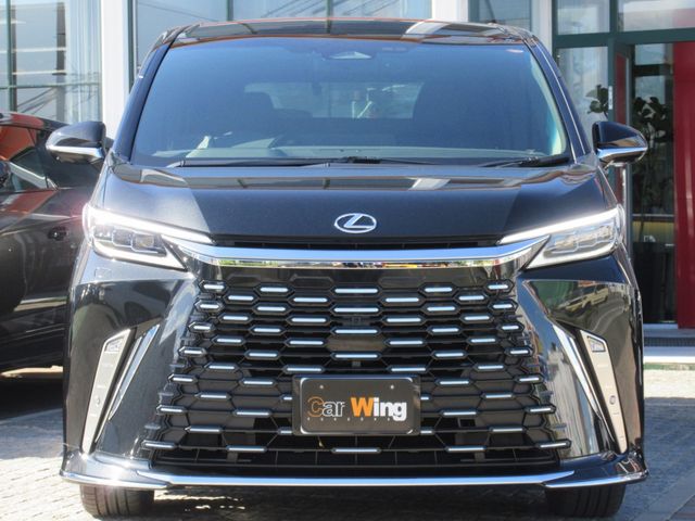 TOYOTA ???? LM500h 2024