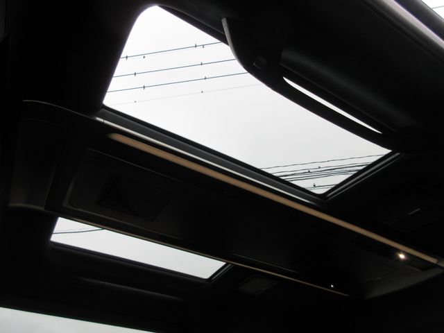 TOYOTA ???? LM500h 2024