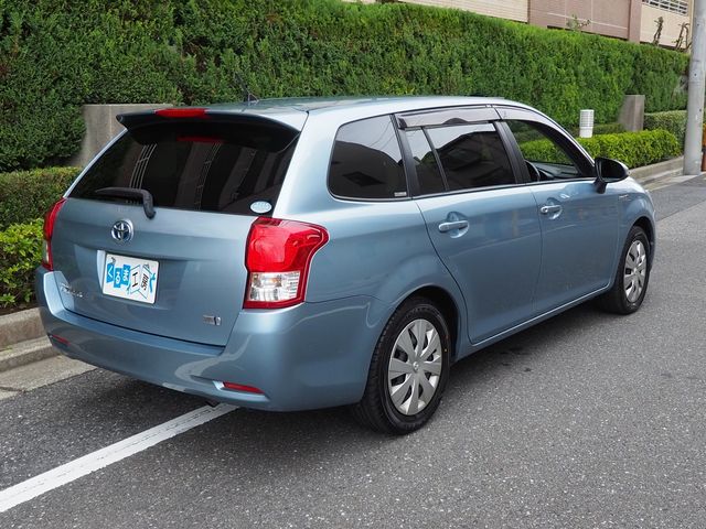 TOYOTA COROLLA FIELDER HYBRID 2014