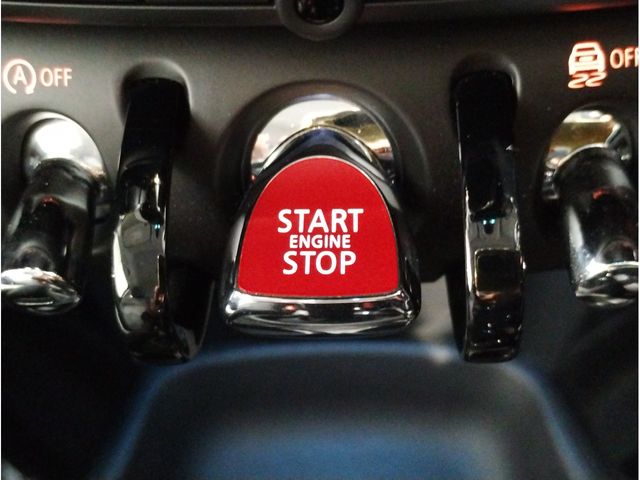 BMW MINI COOPER S 2023