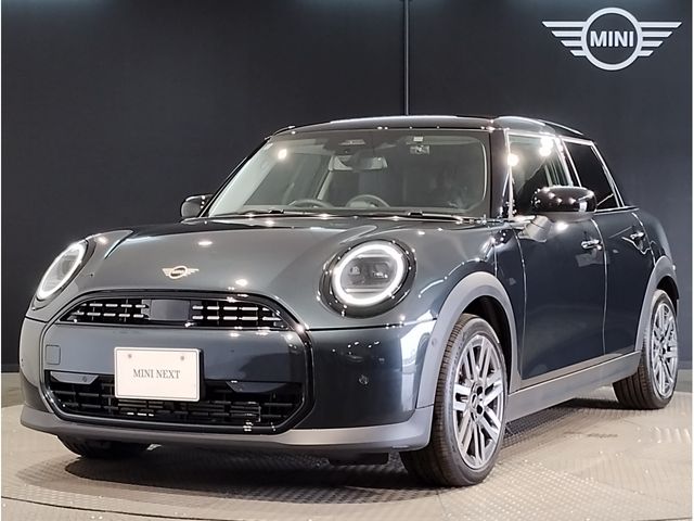 BMW MINI COOPER 5DOOR 2024