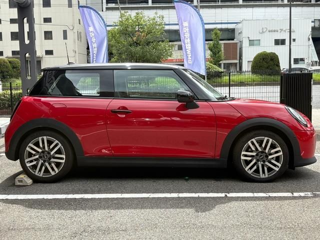 BMW MINI COOPER 2024