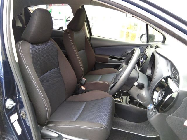 TOYOTA VITZ HYBRID 2018