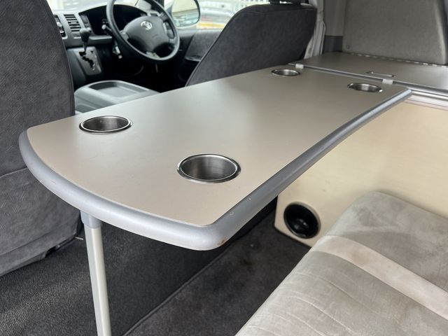 TOYOTA HIACE wagon 4WD 2009