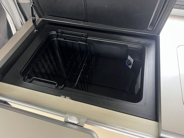 TOYOTA HIACE wagon 4WD 2009