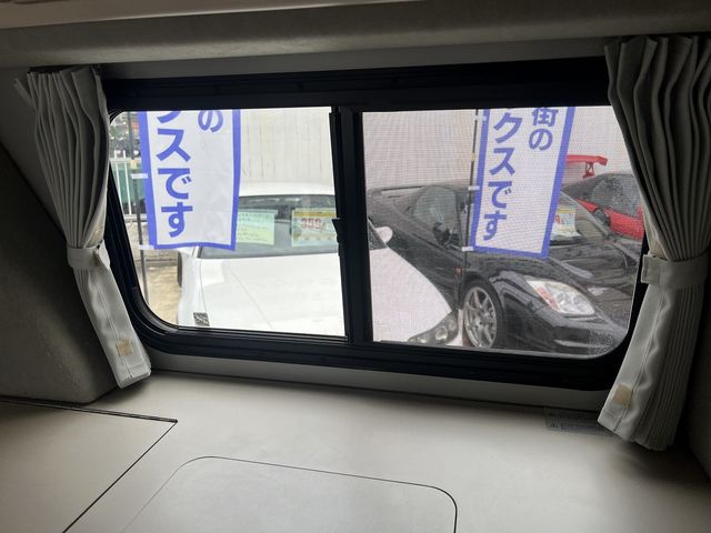 TOYOTA HIACE wagon 4WD 2009