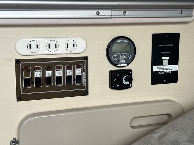 TOYOTA HIACE wagon 4WD 2009