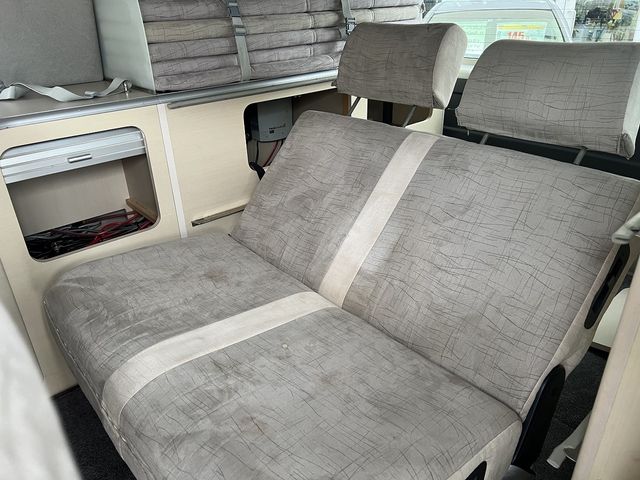 TOYOTA HIACE wagon 4WD 2009