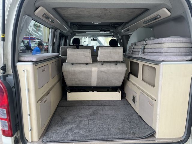 TOYOTA HIACE wagon 4WD 2009