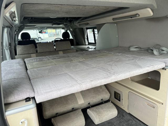 TOYOTA HIACE wagon 4WD 2009