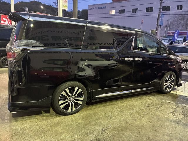 TOYOTA VELLFIRE 2018