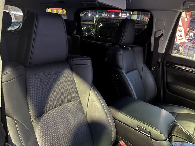 TOYOTA VELLFIRE 2018