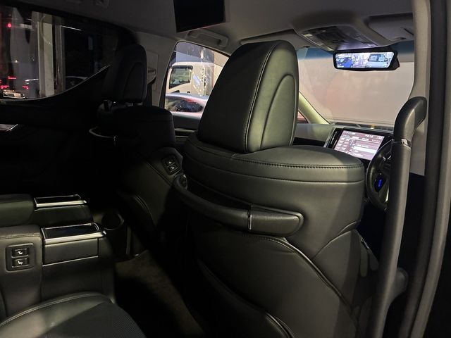 TOYOTA VELLFIRE 2018