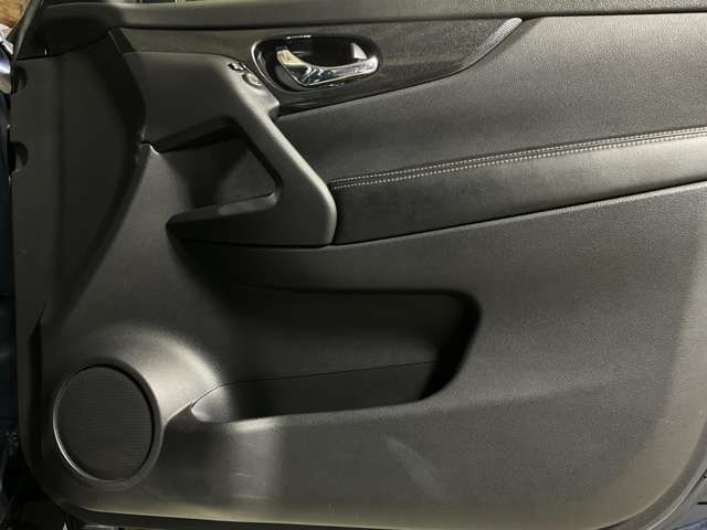 NISSAN X-TRAIL 4WD 2015