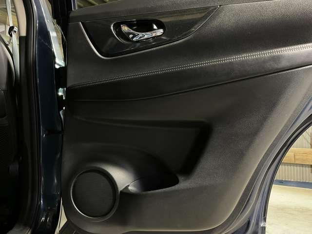 NISSAN X-TRAIL 4WD 2015