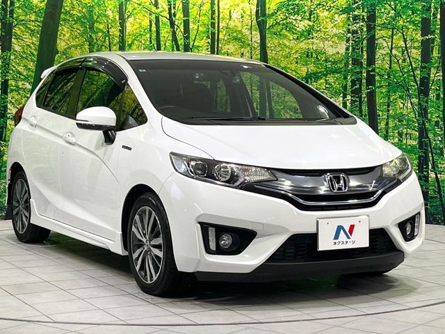 HONDA FIT HYBRID 2015