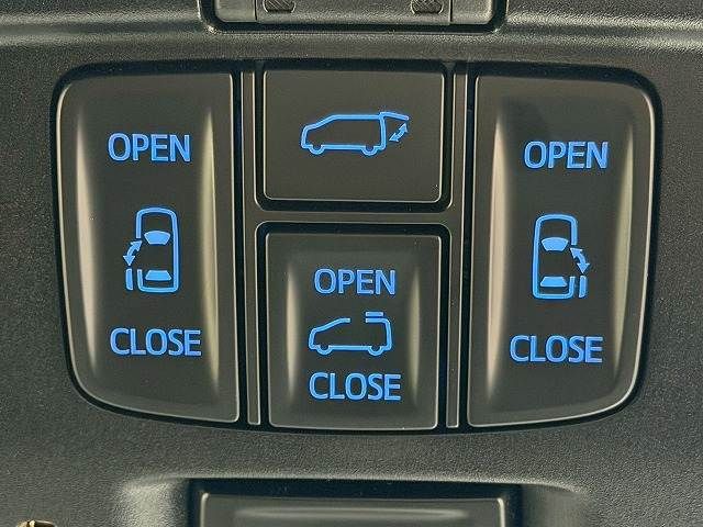 TOYOTA VELLFIRE 2021