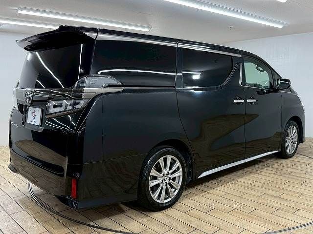 TOYOTA VELLFIRE 2021